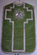 chasuble verte (n° 39) avec étole, manipule et bourse de corporal