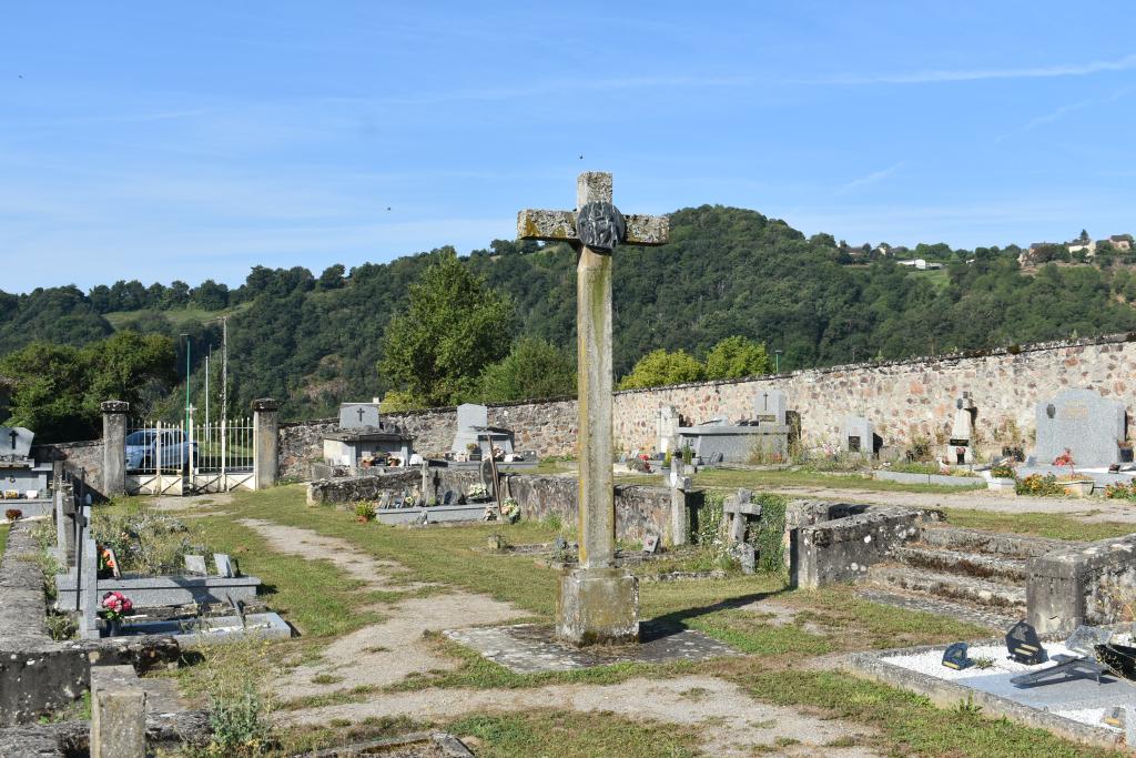 cimetière d'Ampiac