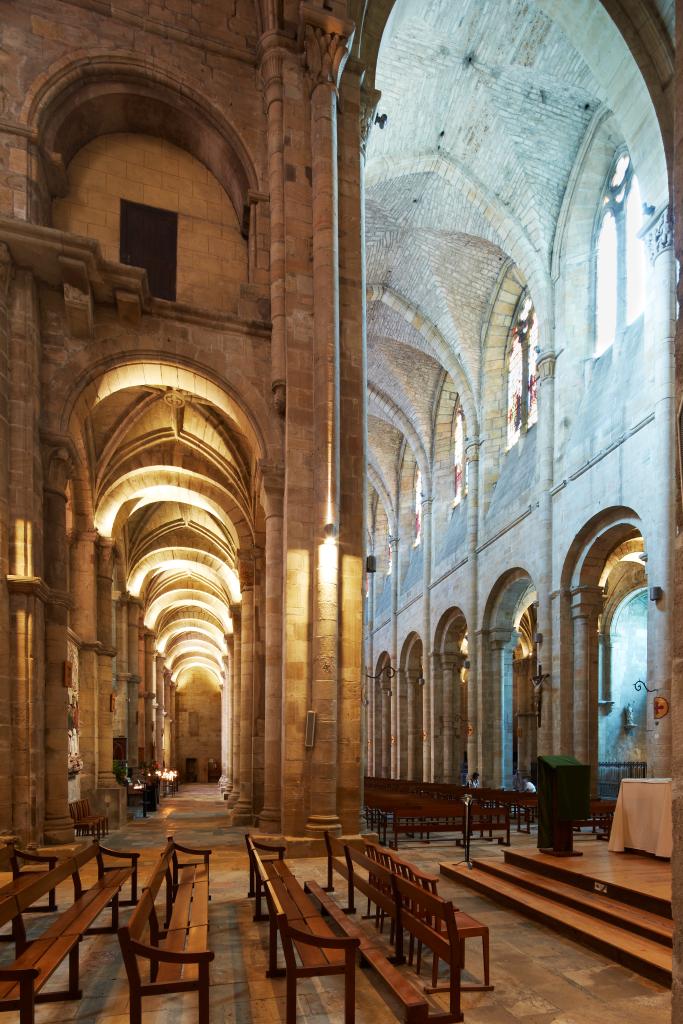 abbaye de bénédictins Saint-Sauveur