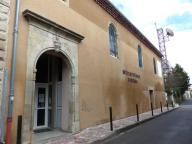 couvent des Trinitaires, puis lycée, actuellement médiathèque, cinéma et résidence