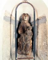 statue : Vierge à l'Enfant