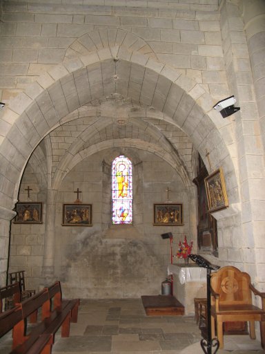 prieuré , église paroissiale Saint-Pierre