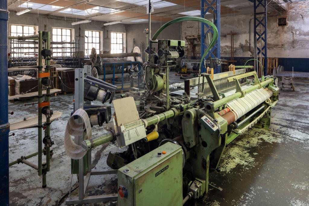 métier à tisser Dornier, type GWB 8/S