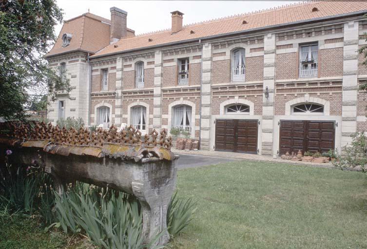 écuries de la Villa Oustau