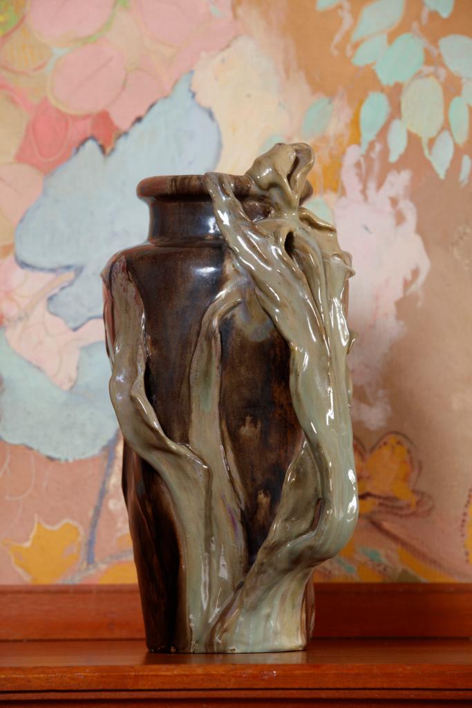 Ensemble de vases et de céramiques