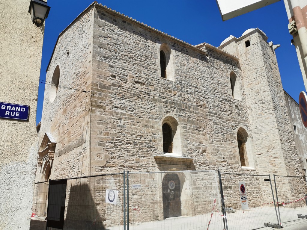 Ancienne église paroissiale Saint-Pierre ; chapelle du château