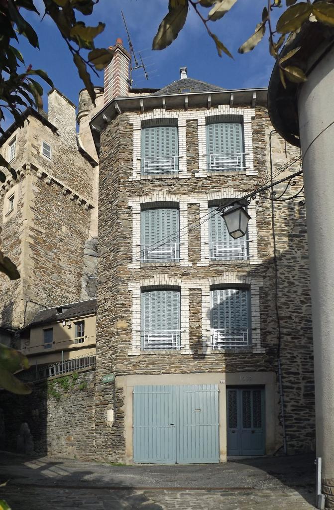 immeuble , ancienne maison Campo