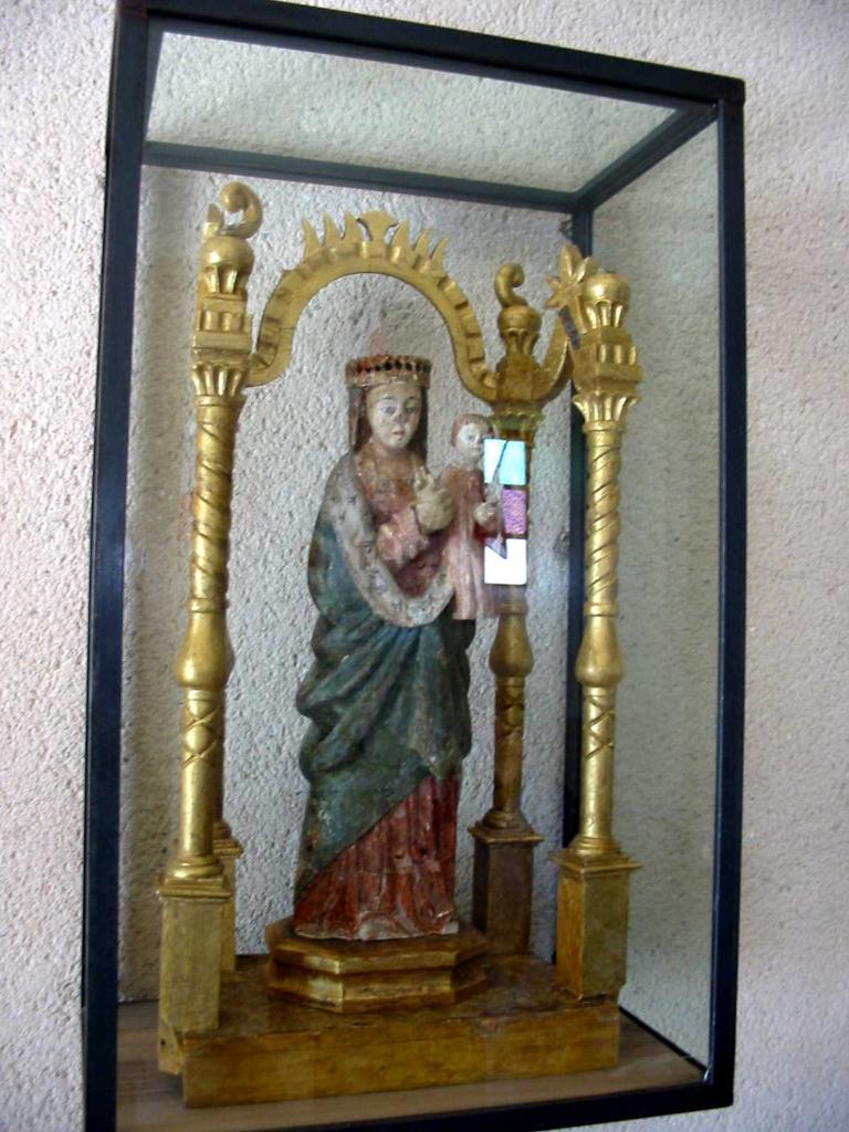 dais de procession et sa statue : Vierge à l'Enfant