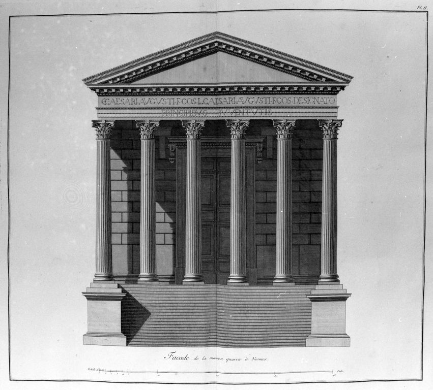 temple dédié aux Caesares, anciennement maison consulaire (?), église des Augustins, archives départementales, musée, dit anciennement le Capitole, dit actuellement la Maison carrée