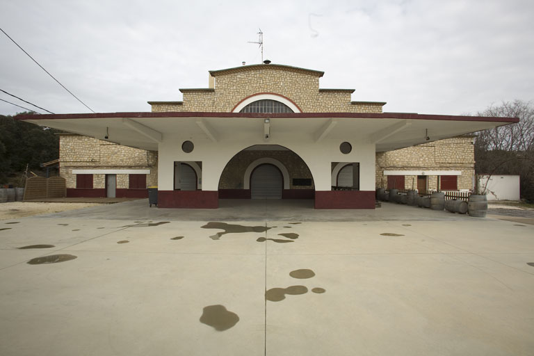 coopérative vinicole d'Aubais (Aubaï Mema), actuellement restaurant