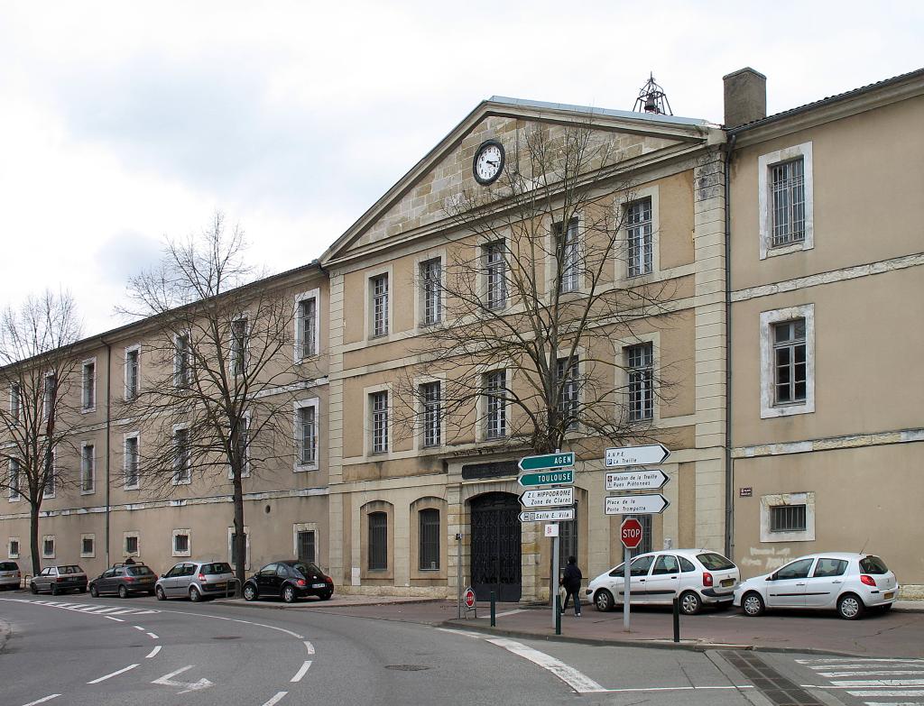 Quartier de cavalerie Henry, puis Quartier de cavalerie Espagne, Caserne d'artillerie et Centre d'Instruction du service de l'Intendance