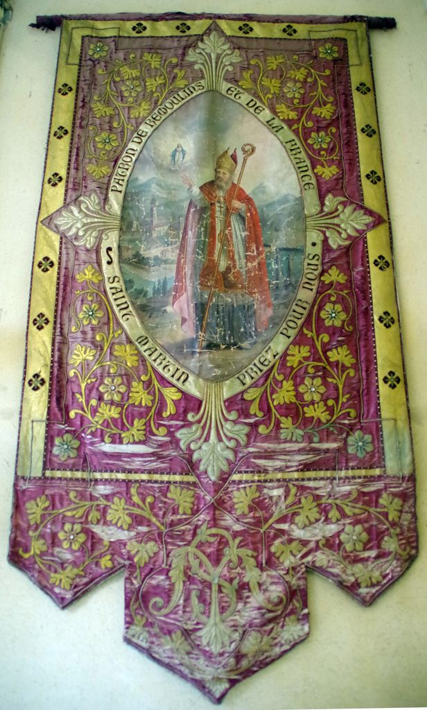 Sommaire des textiles de l'église de Remoulins