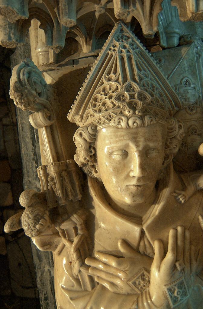 tombeau (de Hugues de Castillon)