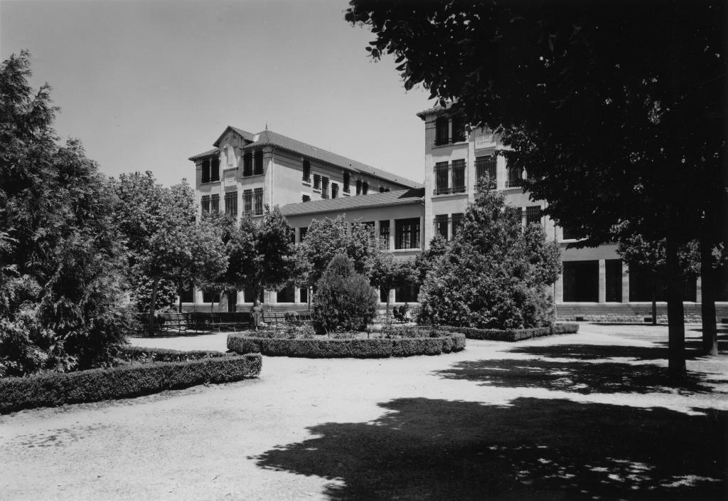 hôpital psychiatrique de Cayssiols, aujourd'hui centre Hospitalier Sainte-Marie de Rodez
