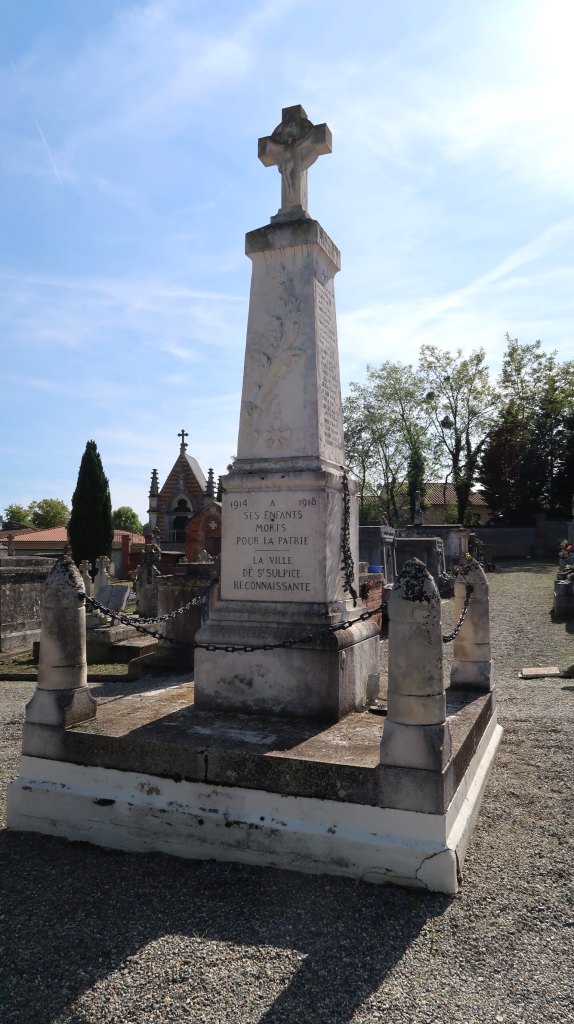 monument aux morts de la guerre de 1914-1918, de la guerre de 1939-1945 et de la guerre de 1954-1962 (Algérie)