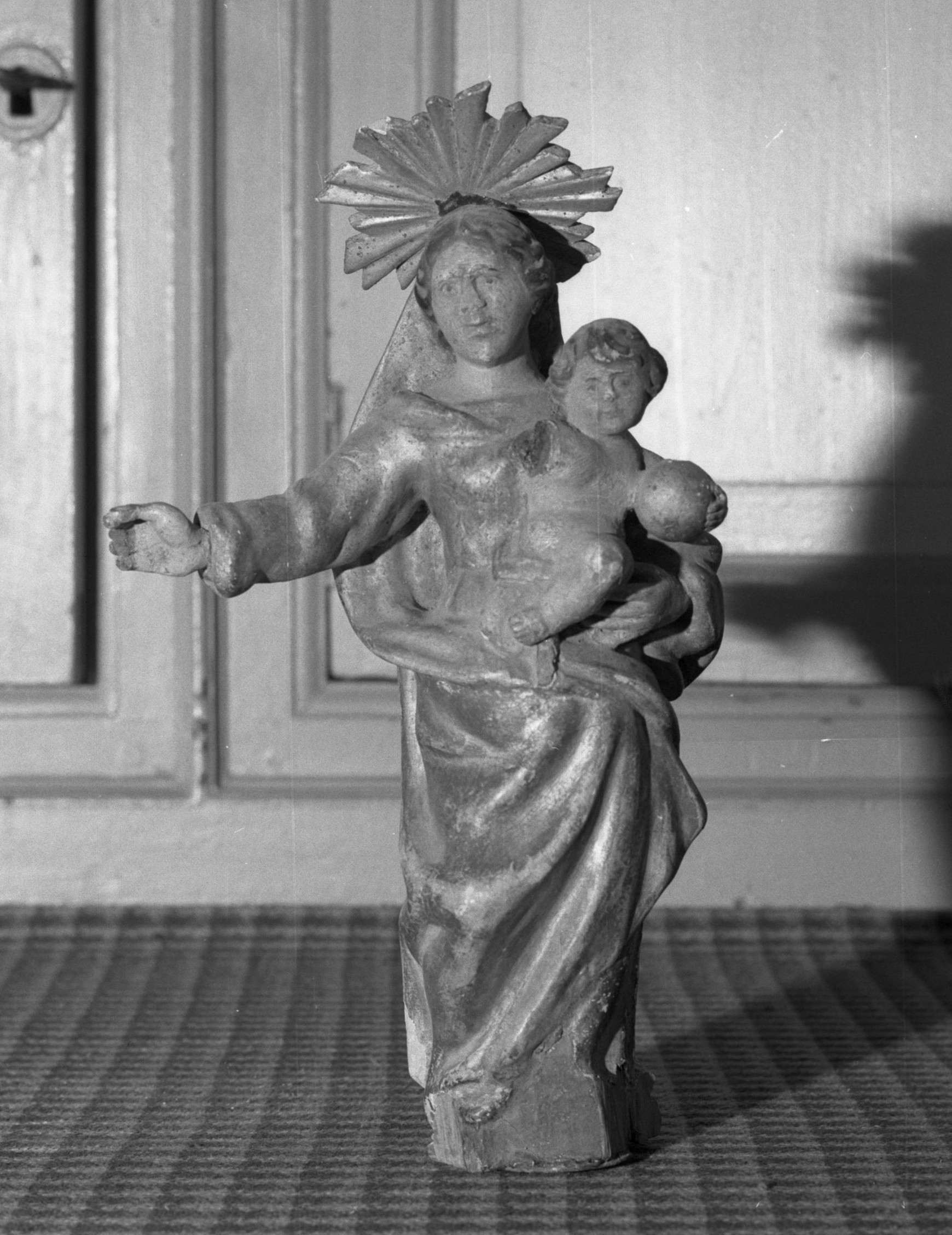 statue de Vierge à l'Enfant (n°2)