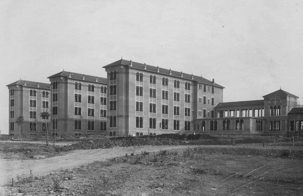 hôpital psychiatrique de Cayssiols, aujourd'hui centre Hospitalier Sainte-Marie de Rodez
