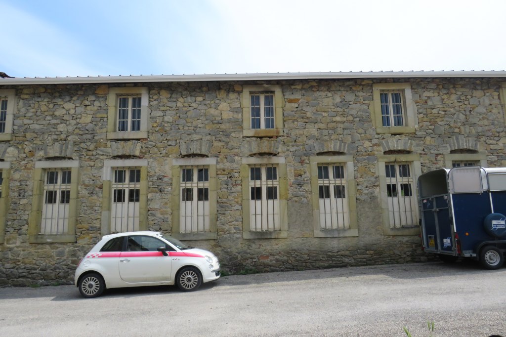 fabrique de peigne en corne Costes-Bez, puis usine de confection plastique Ariélux