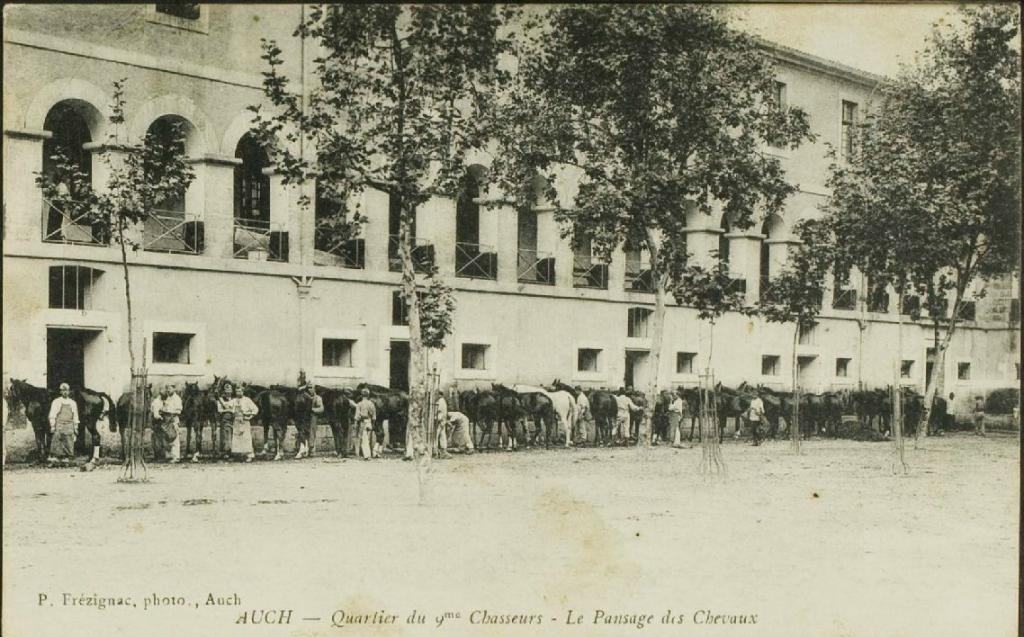 Quartier de cavalerie Henry, puis Quartier de cavalerie Espagne, Caserne d'artillerie et Centre d'Instruction du service de l'Intendance