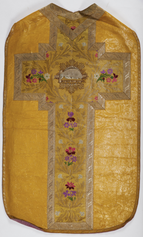 Chasuble or avec voile de calice et bourse de corporal