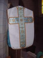 chasuble, étole de clerc : ornement blanc