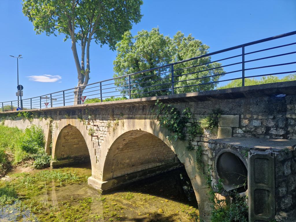 Pont de Saint-Mamert-du-Gard