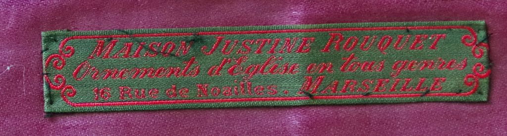 sommaire des textiles de l'église de Laval-Saint-Roman