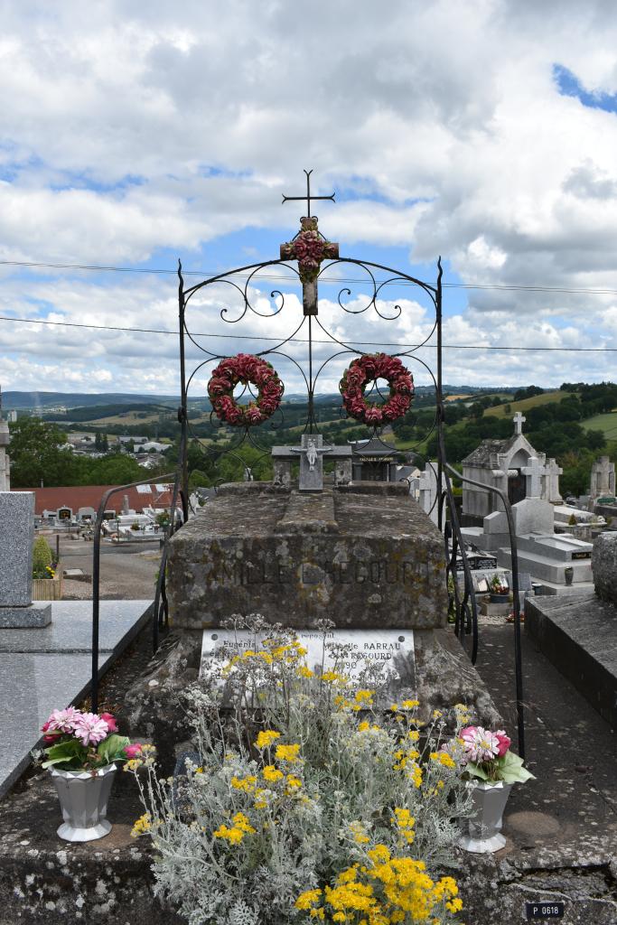 tombeau (dalle sarcophage)