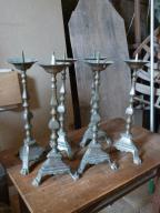 six chandeliers d'autel