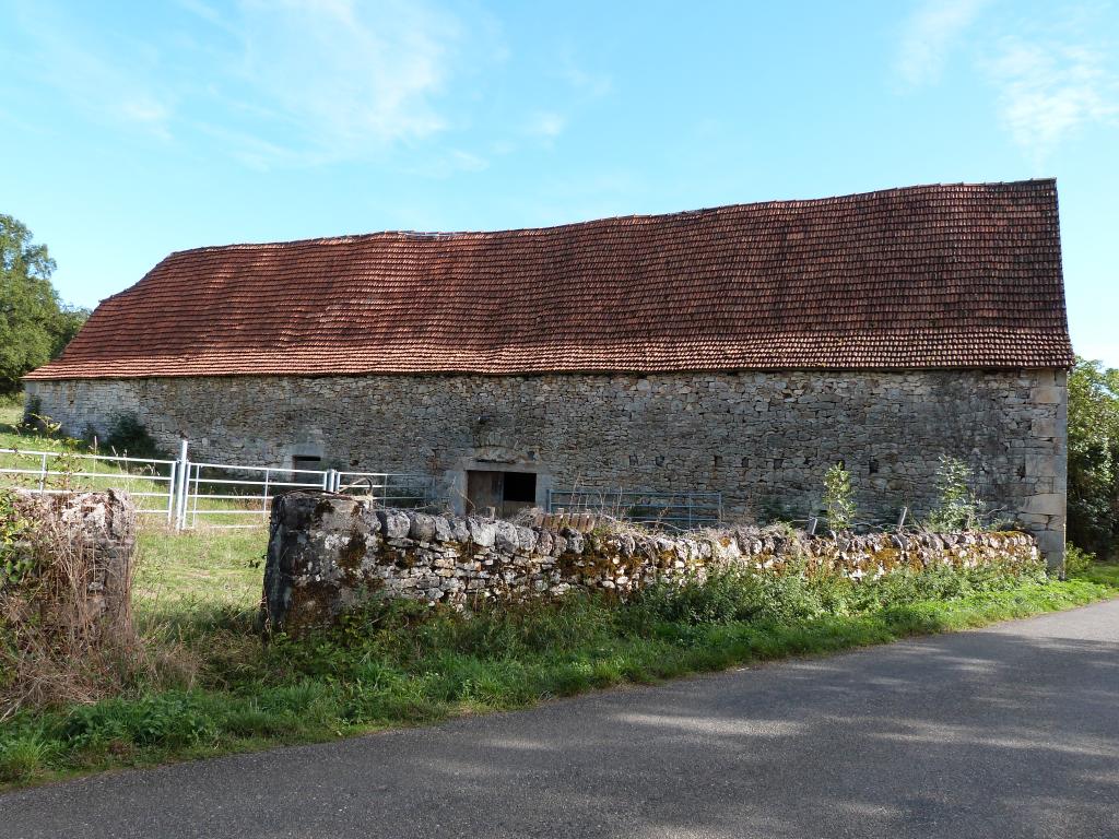 ancien manoir aujourd'hui ferme