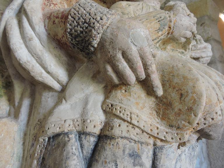 Statue de Vierge assise à l'enfant
