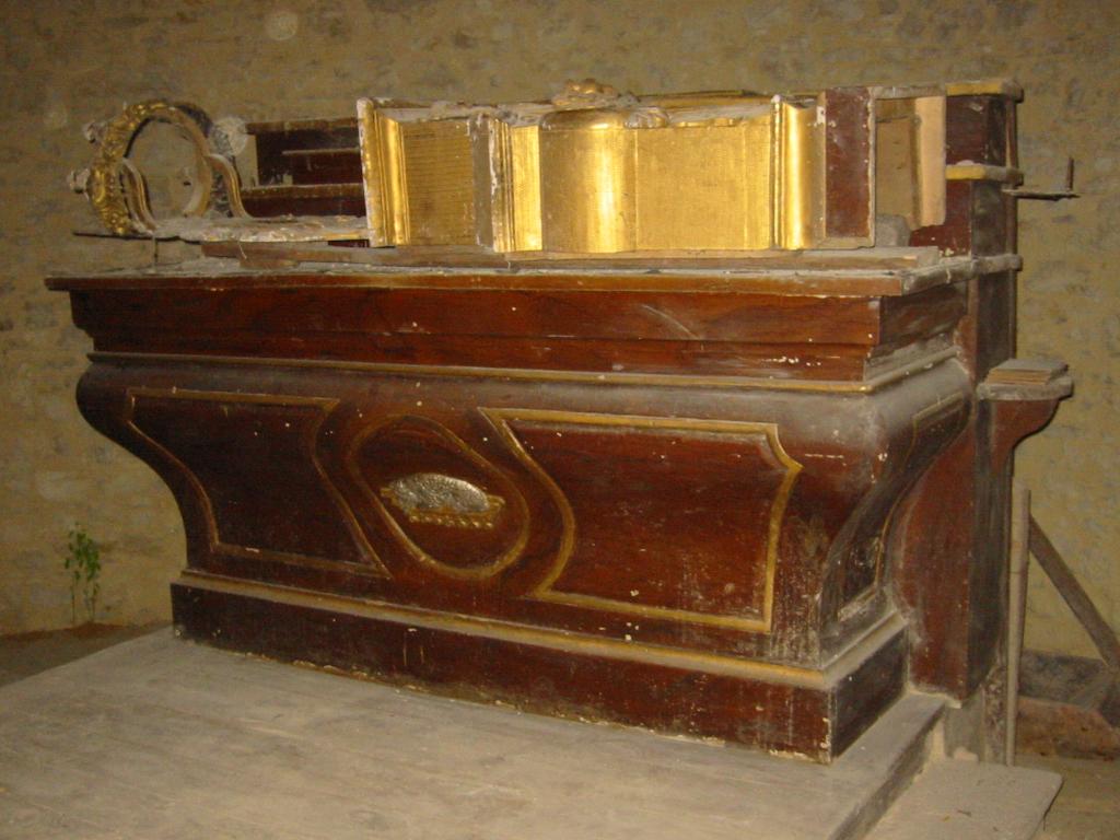 ensemble de l'autel majeur : autel tombeau, tabernacle à ailes, exposition