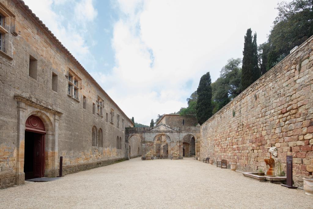 Porterie et cour d'honneur
