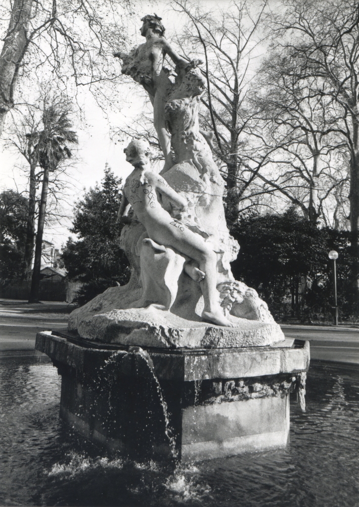 fontaine monumentale : Le printemps et Bacchus