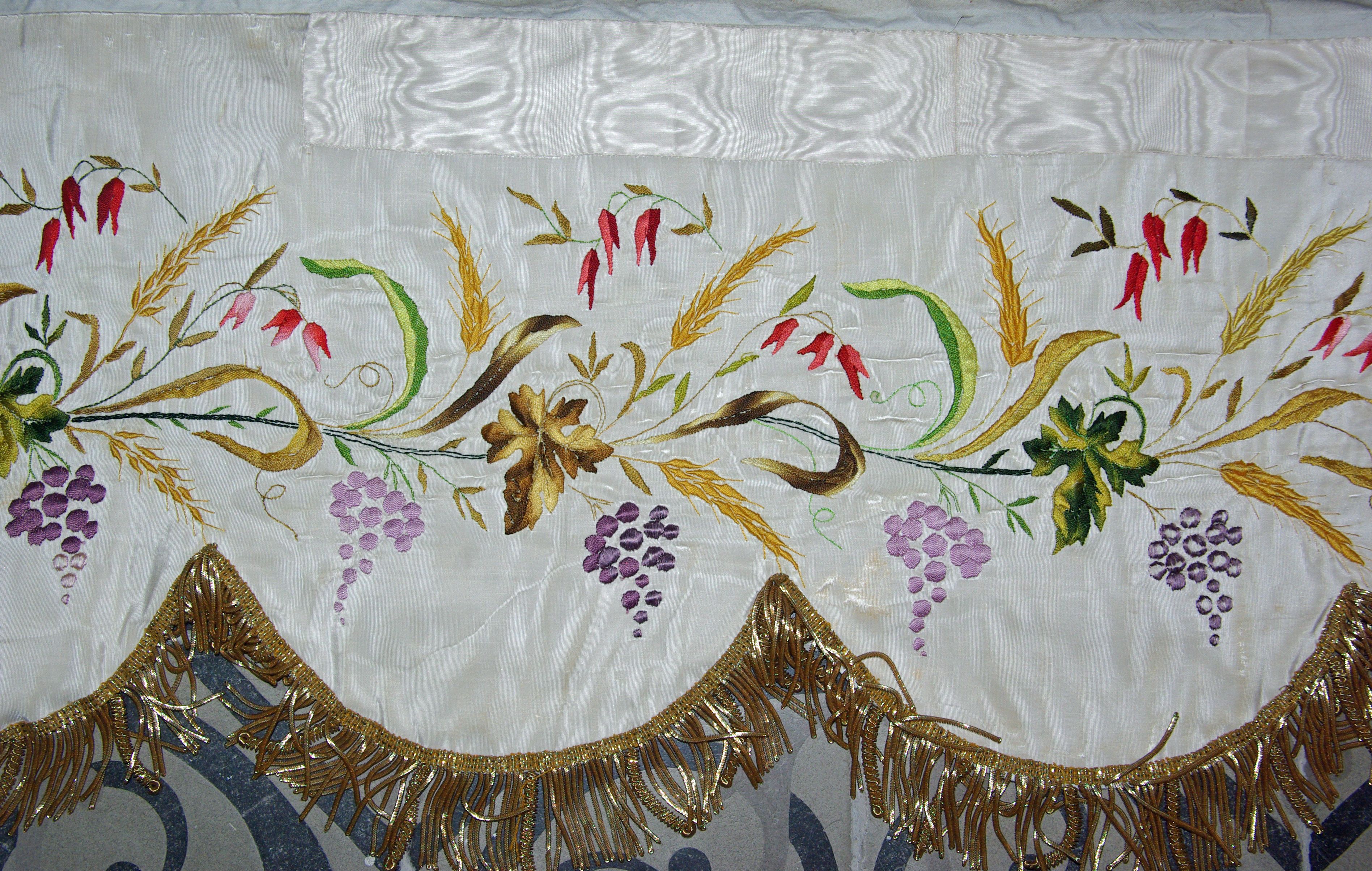 Sommaire des textiles de l'église Saint-Hilaire d'Aumessas