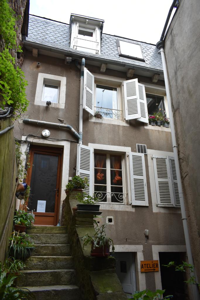 immeuble, aujourd'hui maison