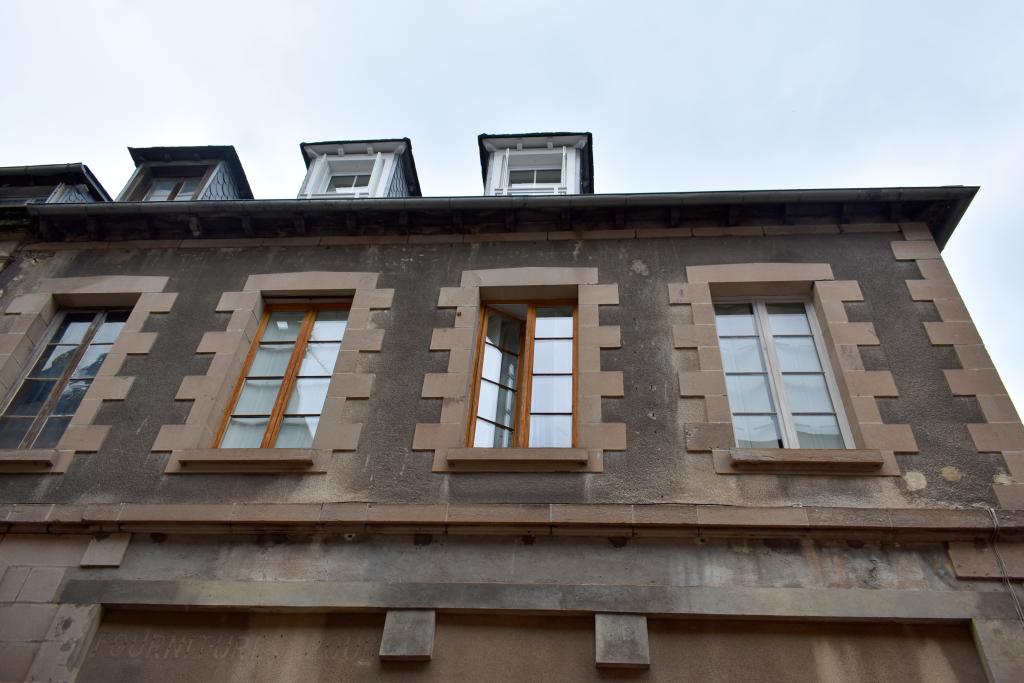 ancien pavillon d'entrée du grand séminaire, aujourd'hui immeuble