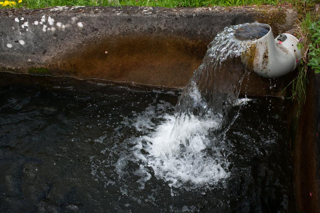 moulin puis scierie du Combayre, actuellement pisciculture