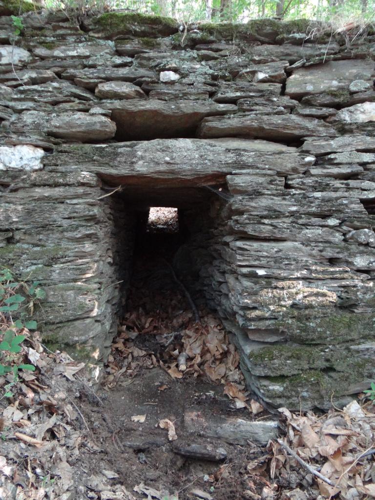 Aqueducs (29) de la Voie royale située entre le Plan de Fontmort et le col de la Pierre Plantée