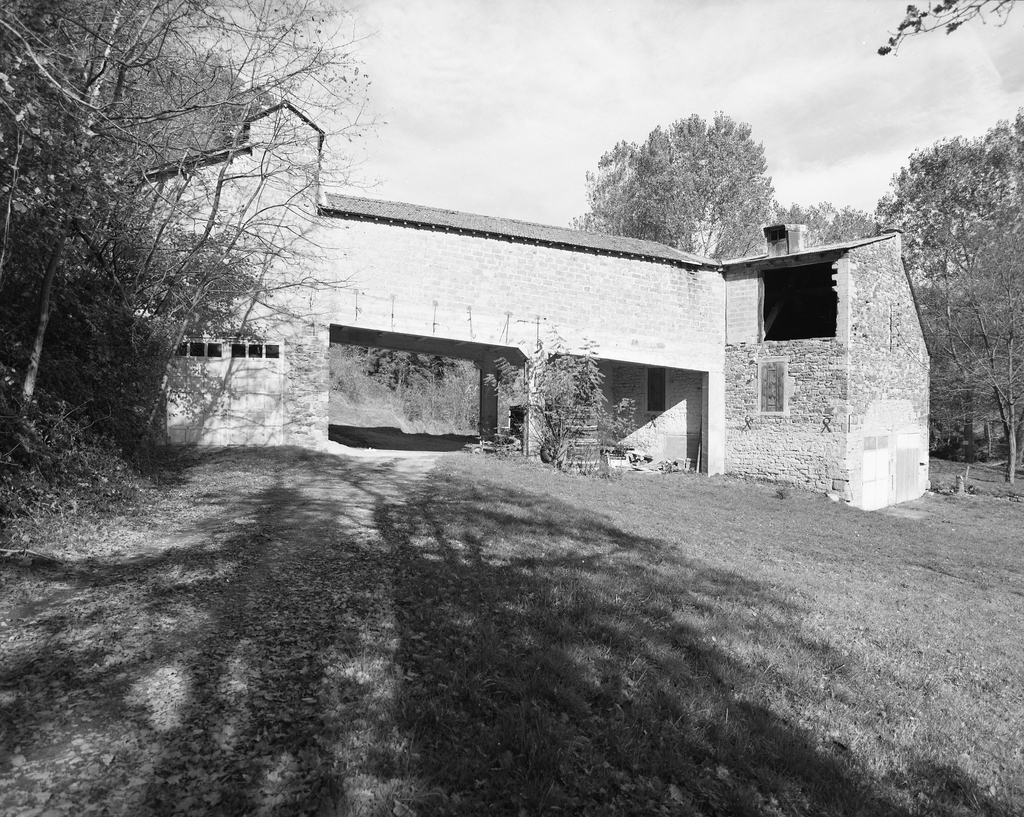 moulin à foulon, martinet, centrale hydroélectrique, usine de préparation de produit minéral (du sulfate de baryte) dit Moulin de Sirvens, puis Usine du Martinet
