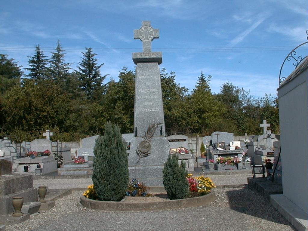 monument aux morts de la guerre de 1914-1918, de la guerre de 1939-1945 et de la guerre de 1954-1962