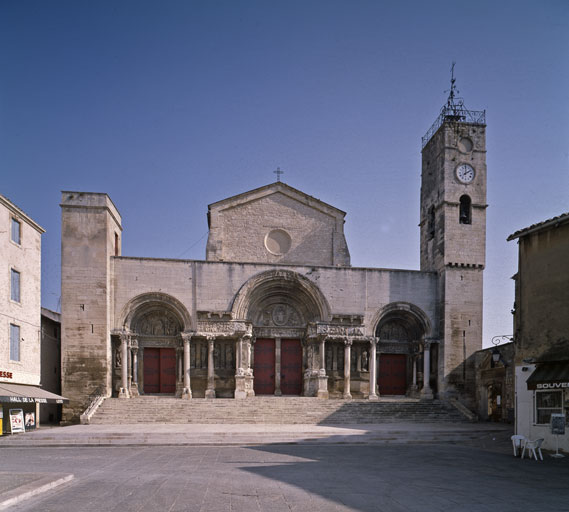 portail de Saint-Gilles