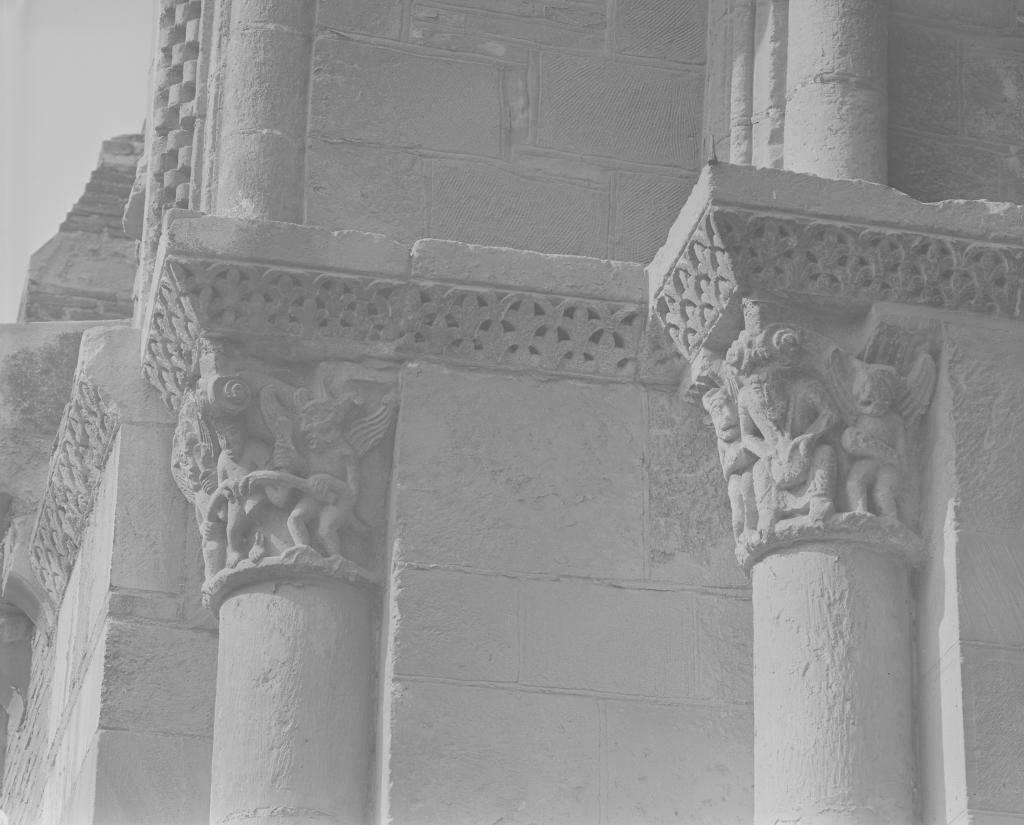 Abbaye de chanoines de saint Augustin, dite basilique Saint-Sernin, actuellement église paroissiale
