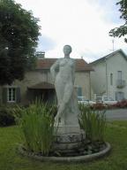 statue (grandeur nature) : Vénus anadyomène