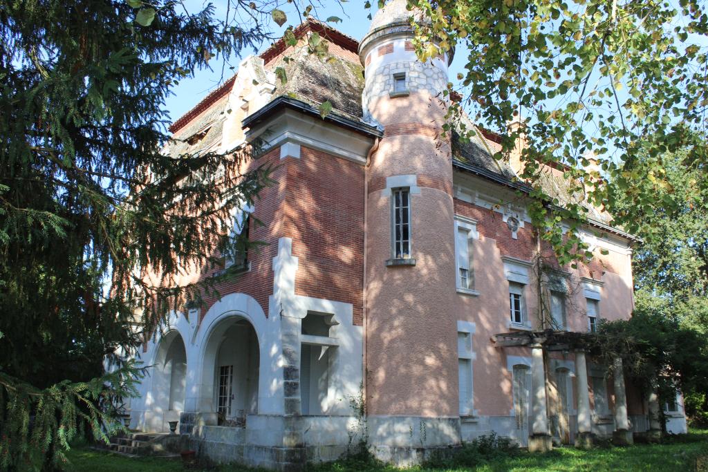 château de Sainte-Arthémie