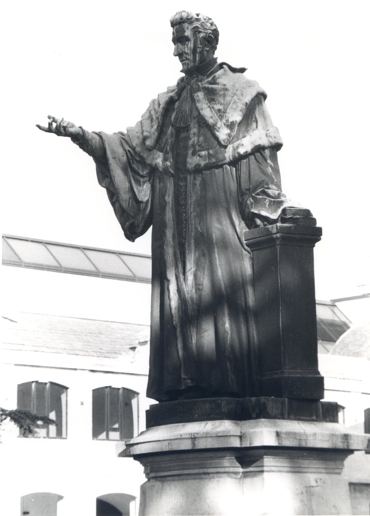 monument commémoratif à Jacques Matthieu Delpech
