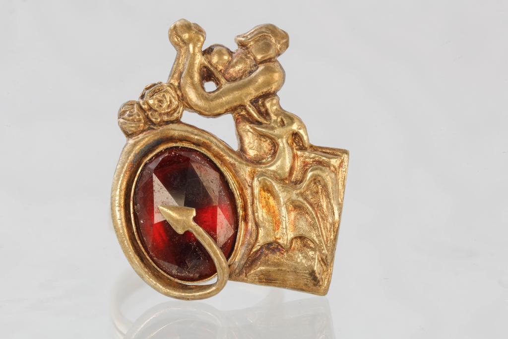 Pendentif et bague à l'effigie de saint Georges ou sant Jordi