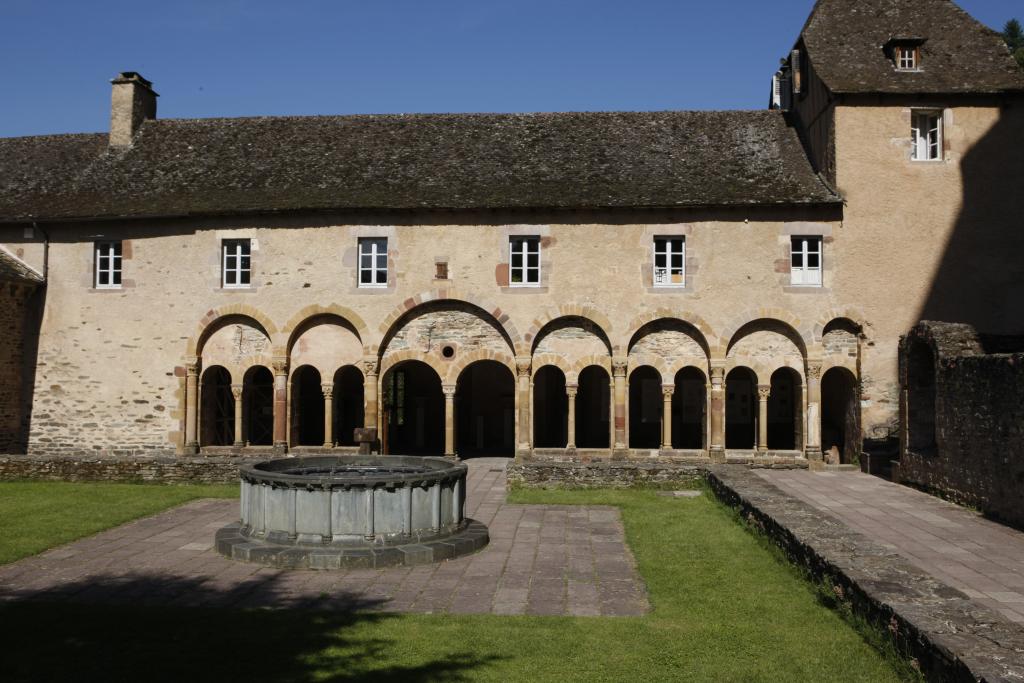 abbaye de bénédictins Sainte-Foy
