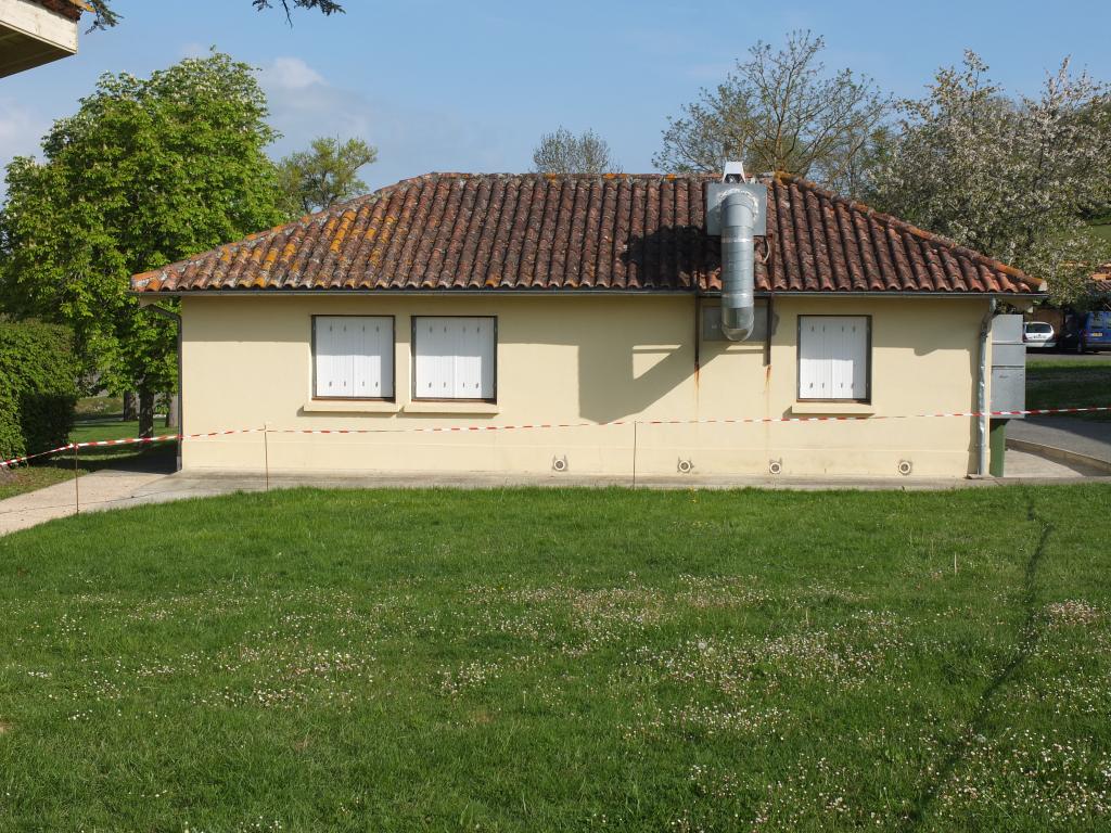 château, puis école des Frères de l'Instruction Chrétienne de Ploërmel, puis école ménagère agricole, aujourd'hui lycée d'enseignement général, technologique et agricole d'Auch Beaulieu-Lavacant