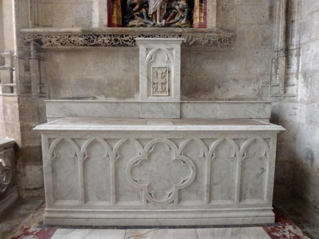 Le mobilier de la cathédrale de Condom